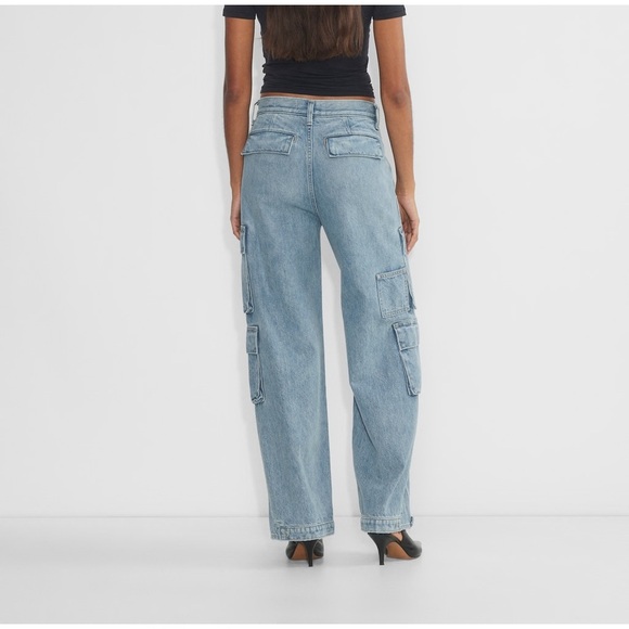 Aritzia Denim Forum The '90s Millie Hi-rise Cargo Jean - Picture 2 of 12